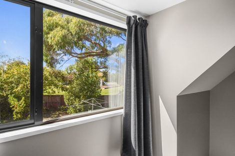 Photo of property in 12 Harrod Place, Rangiora, 7400