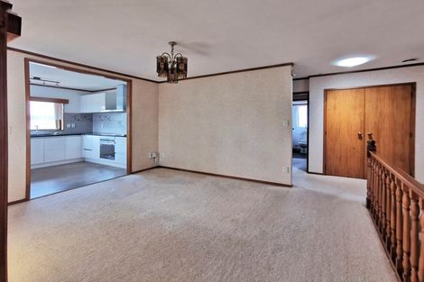 Photo of property in 2/9 Billabong Place, Botany Downs, Auckland, 2010