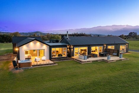 Photo of property in 165 Tirohanga Road, North Taieri, Mosgiel, 9092