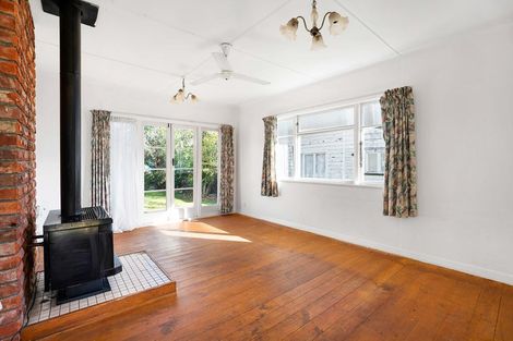 Photo of property in 17 Willow Street, Takaka, 7110