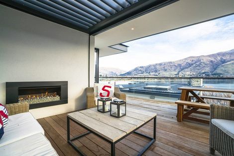 Photo of property in 12 Bay Rise, Wanaka, 9305