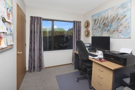 Photo of property in 15 Stanton Place, Woodend, 7610