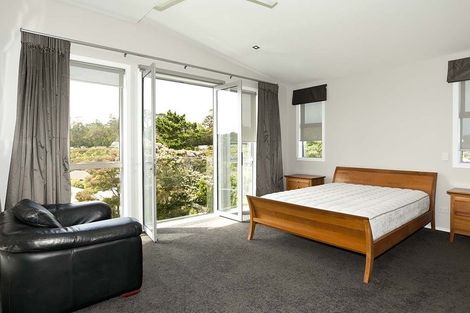 Photo of property in 7b Olwyn Place, Greenhithe, Auckland, 0632