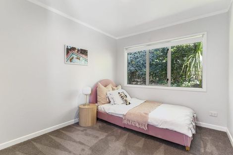 Photo of property in 890 Beach Road, Waiake, Auckland, 0630