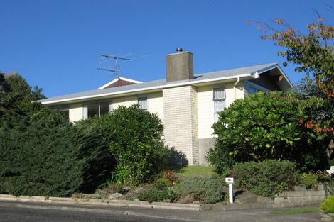 Photo of property in 12 Napier Grove, Waikanae Beach, Waikanae, 5036