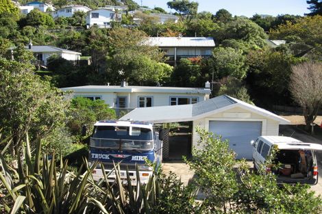 Photo of property in 167 Newlands Road, Newlands, Wellington, 6037