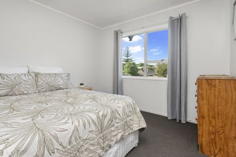 Photo of property in 148 Waimumu Road, Massey, Auckland, 0614