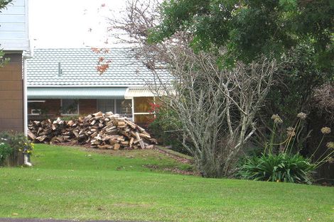 Photo of property in 2/71 O'halloran Road, Howick, Auckland, 2014