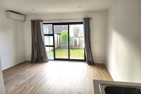 Photo of property in 40 Rauemi Way, Te Atatu South, Auckland, 0610