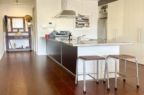 Photo of property in 4/337 Jackson Street, Petone, Lower Hutt, 5012