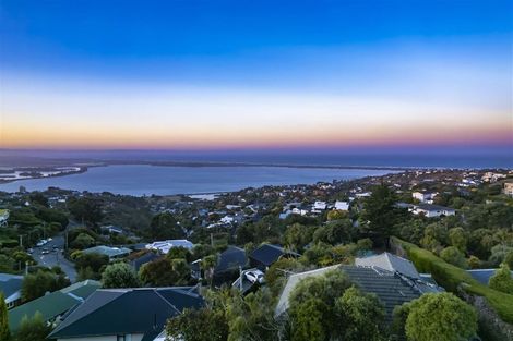 Photo of property in 192 Mount Pleasant Road, Mount Pleasant, Christchurch, 8081