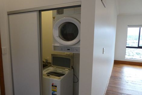 Photo of property in 53 Sutherland Road, Melrose, Wellington, 6023