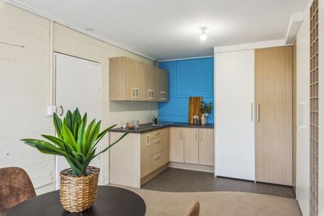 Photo of property in 17 Rimu Road, Raumati Beach, Paraparaumu, 5032