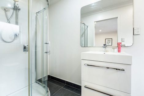 Photo of property in 49 Matipo Road, Te Atatu Peninsula, Auckland, 0610