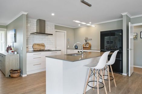 Photo of property in 19 George Street, Bulls, 4818