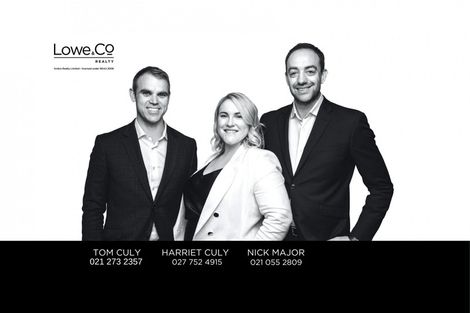 Photo of property in Dorchester Apartments, 144 Oriental Parade, Oriental Bay, Wellington, 6011