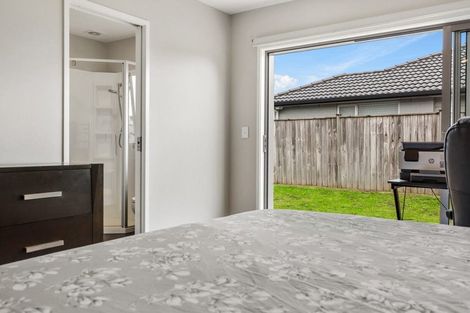 Photo of property in 5 Raymond Grace Avenue, Huapai, Kumeu, 0810