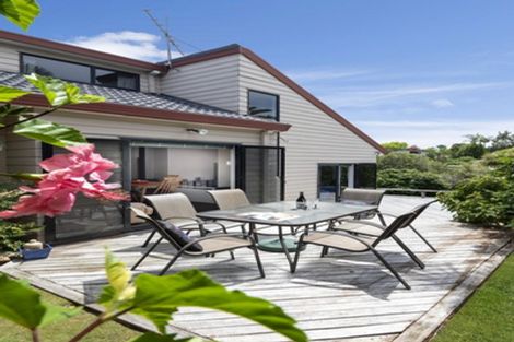 Photo of property in 7 Sheffield Place, Botany Downs, Auckland, 2010