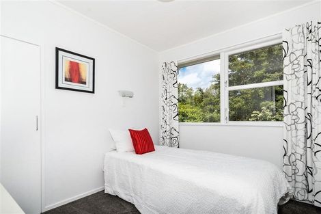 Photo of property in 70 Chilcott Road, Henderson, Auckland, 0612