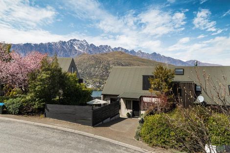 Photo of property in 127 Goldfield Heights, Queenstown, 9300