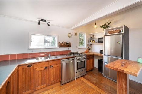 Photo of property in 5 Grove Road, Haumoana, 4102