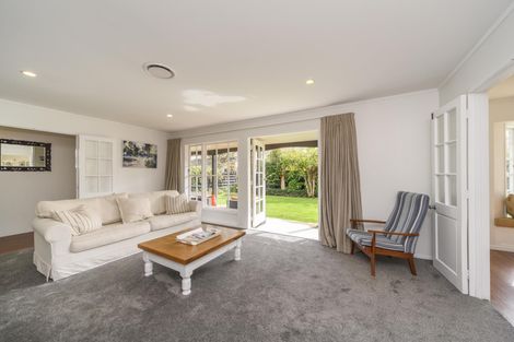 Photo of property in 92 Roy Street, Palmerston North, 4410