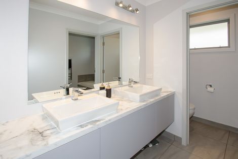 Photo of property in 30 Grandvista Drive, Green Island, Dunedin, 9018