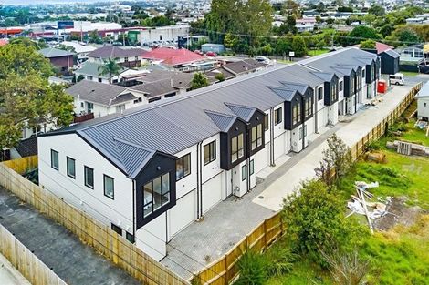 Photo of property in 4/103 Portage Road, New Lynn, Auckland, 0600