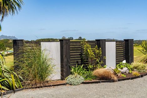 Photo of property in 347 Campbell Road, Parua Bay, Onerahi, 0192