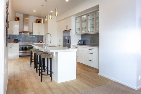 Photo of property in 218a Beverley Terrace, Whangamata, 3620