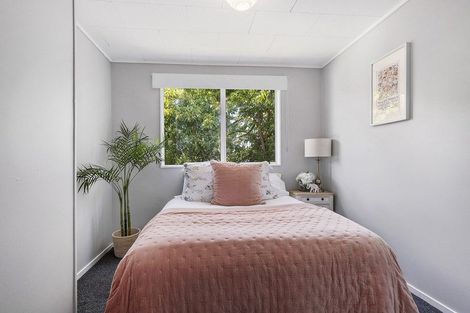 Photo of property in 21a Omapere Street, Whitby, Porirua, 5024