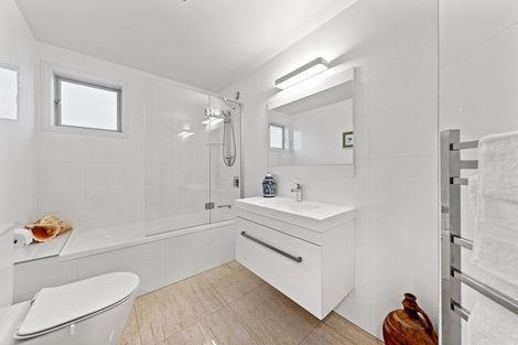 Photo of property in 54 Harbour Village Drive, Gulf Harbour, Whangaparaoa, 0930