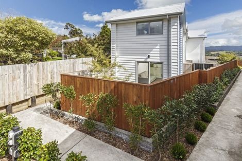Photo of property in 9/22 Denver Avenue, Sunnyvale, Auckland, 0612