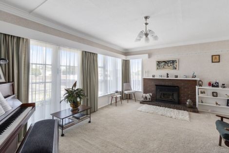 Photo of property in 52 Trafalgar Street, Levin, 5510