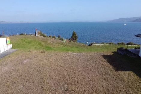 Photo of property in 42 Karoro Road, One Tree Point, 0118