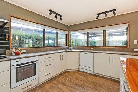 Photo of property in 51b Avondale Road, Taradale, Napier, 4112