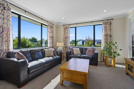 Photo of property in 39 Sunline Drive, Leamington, Cambridge, 3432