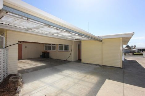 Photo of property in 13 Koromiko Street, Inglewood, 4330