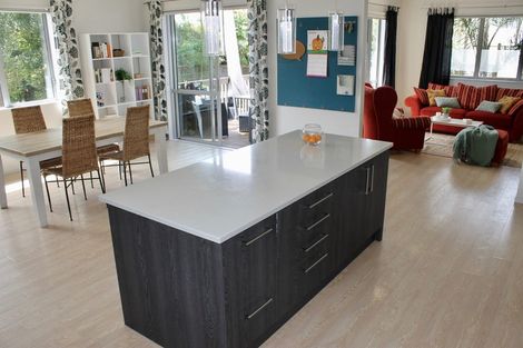 Photo of property in 25a Alexander Avenue, Torbay, Auckland, 0630