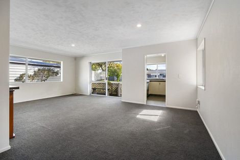 Photo of property in 1b Hendon Place, West End, Palmerston North, 4412