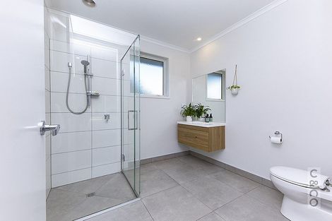 Photo of property in 1293 Old North Road, Helensville, 0875