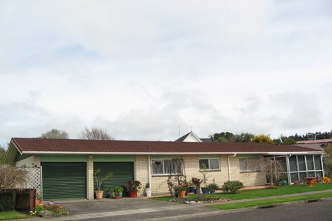 Photo of property in 12 Kapui Place, Waitara, 4320