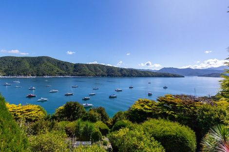 Photo of property in 8 Marina View, Waikawa, Picton, 7281