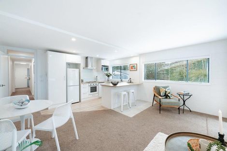 Photo of property in 4/27 Rangatira Road, Birkdale, Auckland, 0626