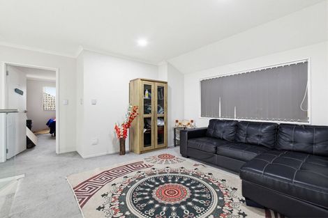 Photo of property in 56a Cambridge Terrace, Papatoetoe, Auckland, 2025