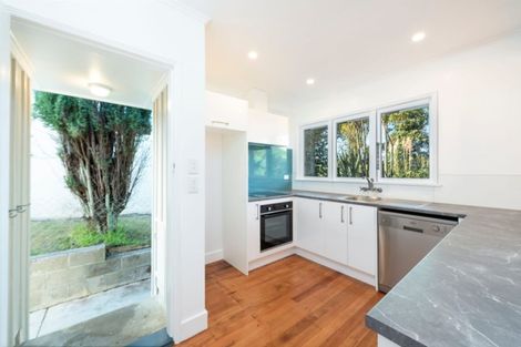 Photo of property in 59 Hanlon Crescent, Narrow Neck, Auckland, 0624