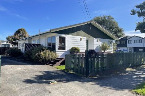 Photo of property in 16 Malone Road, Waterloo, Lower Hutt, 5011