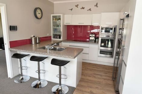 Photo of property in 25 Admiralty Place, Waikawa, Picton, 7220