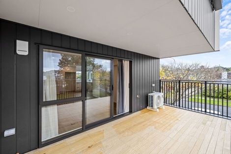 Photo of property in 16 Gossamer Drive, Pakuranga Heights, Auckland, 2010