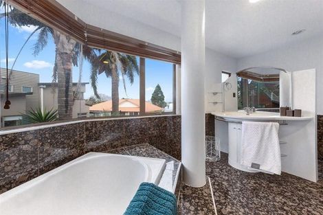 Photo of property in 6 Shepherds Road, Papakura, 2110